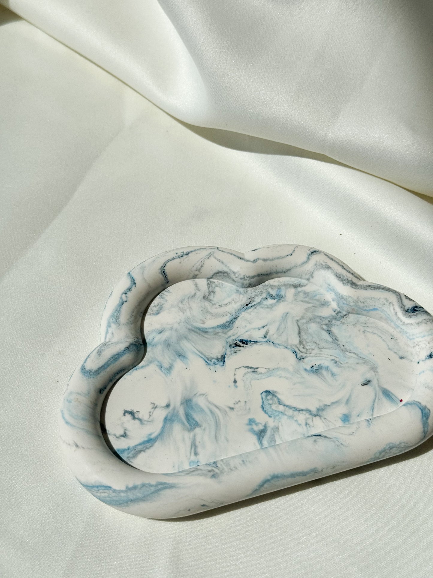 Cloud Tray