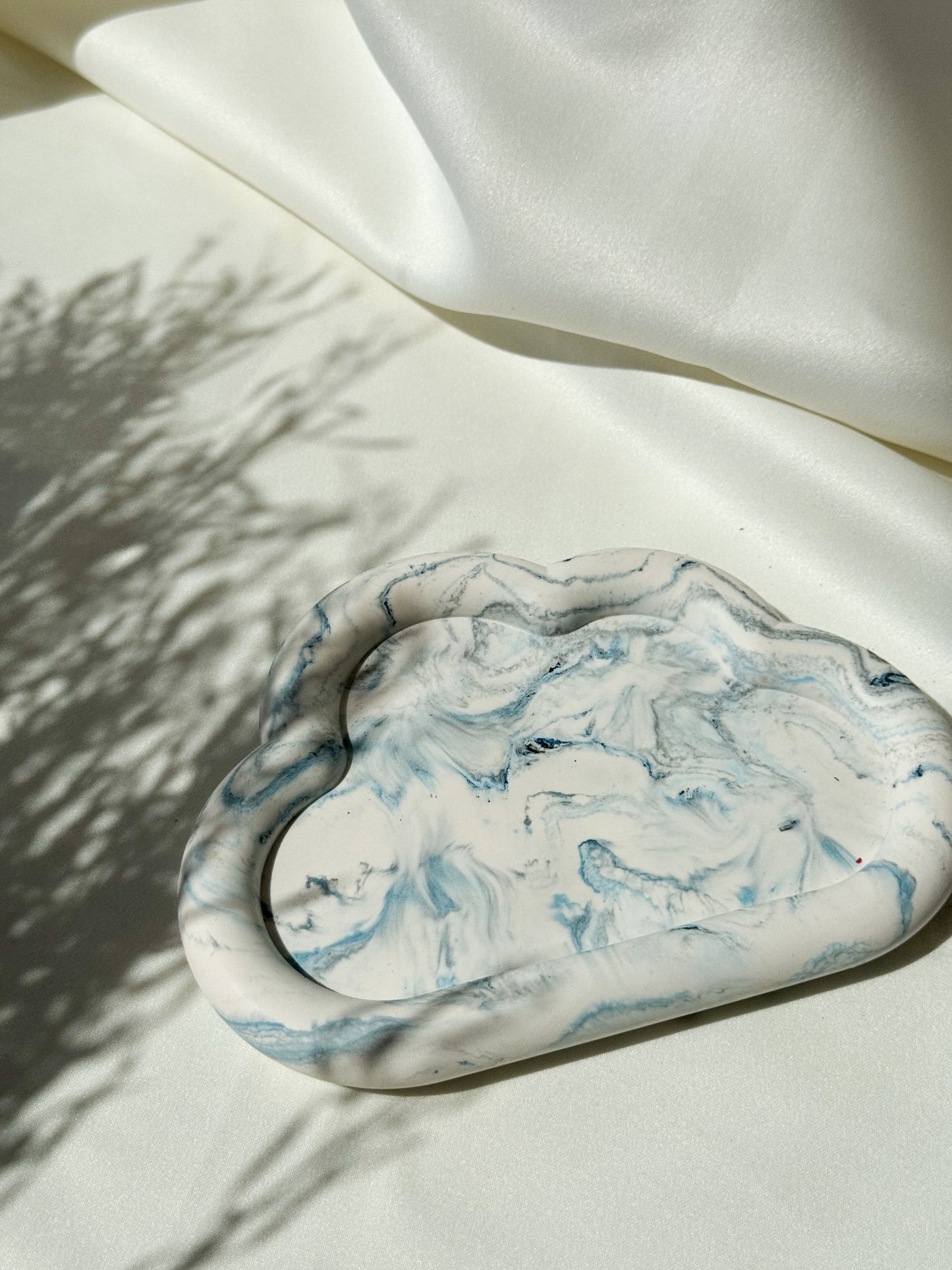 Cloud Tray