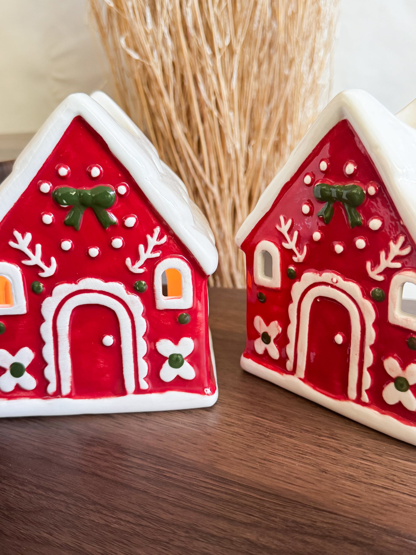 Wax Melter Christmas Red House